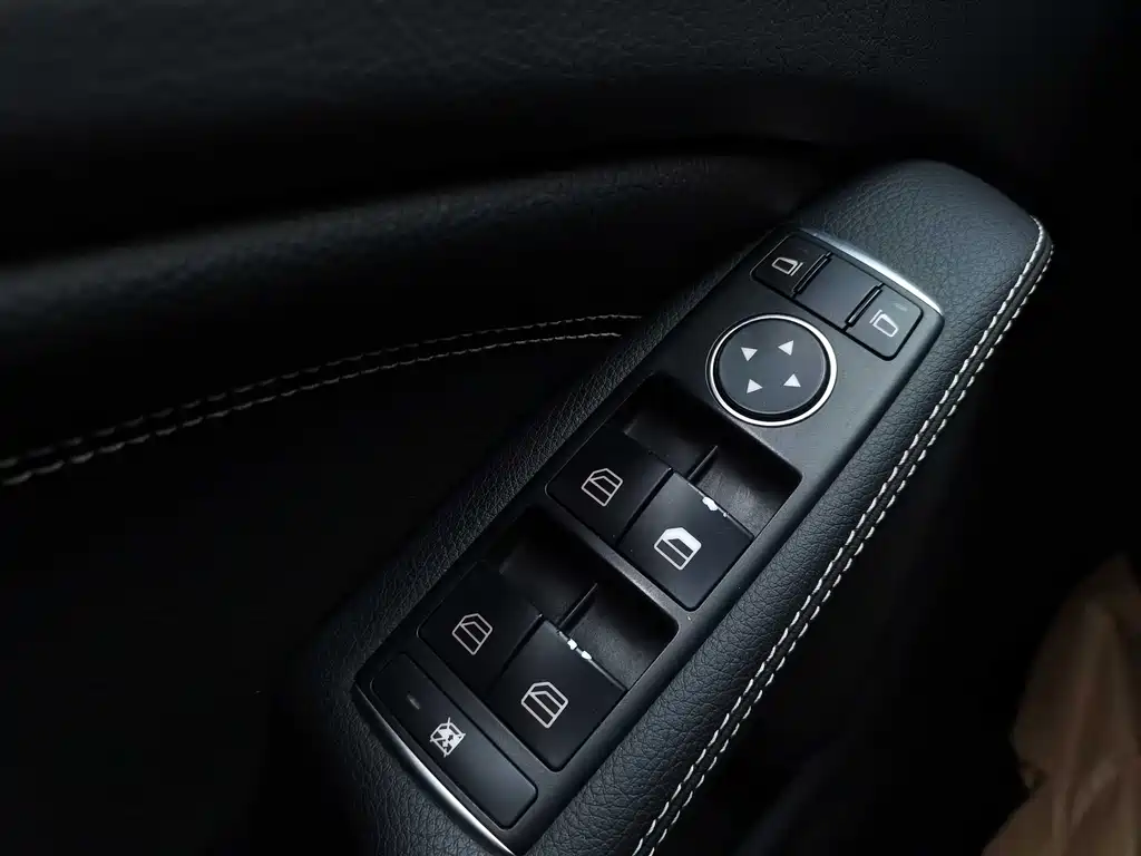 Mercedes-Benz GLA 2014 — фото 14