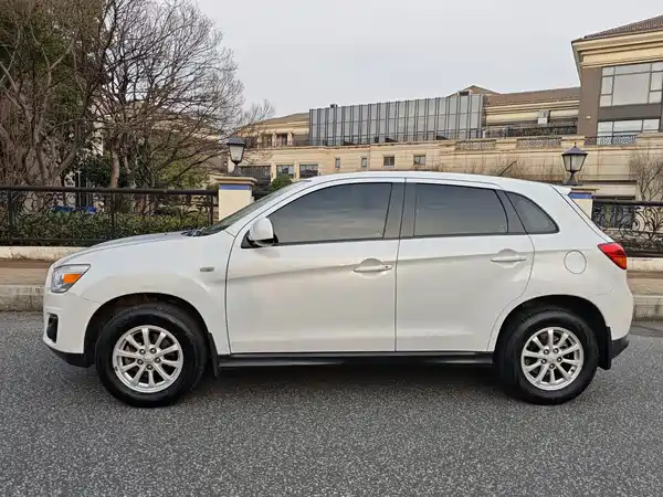 Mitsubishi Jinxuan ASX 2015
