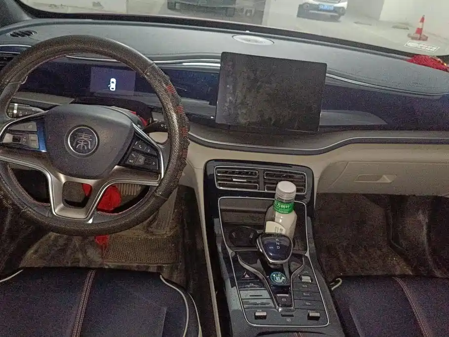 BYD Qin PLUS 2022 — фото 11