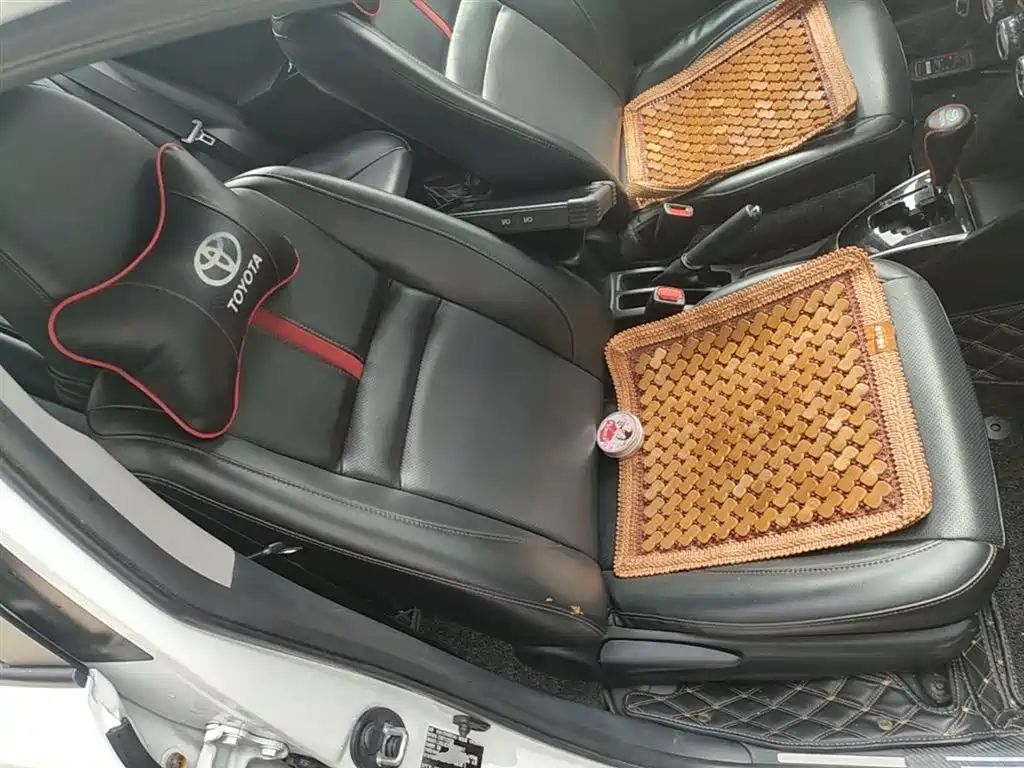 Toyota Yaris L 2020 — фото 25
