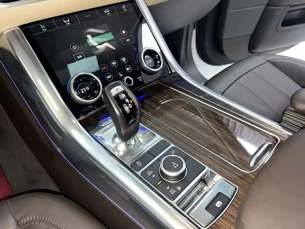 Land Rover Sport 2019 — фото 13