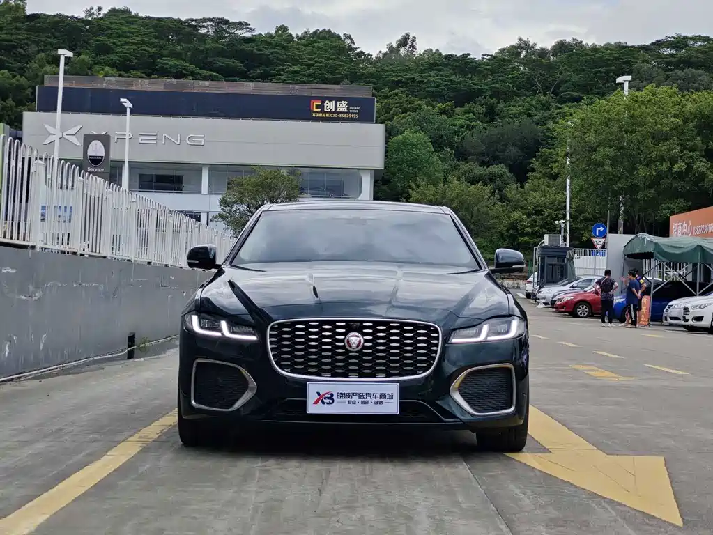 Jaguar XFL 2022 — фото 2