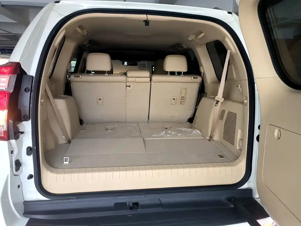 Toyota Prado 2015 — фото 19