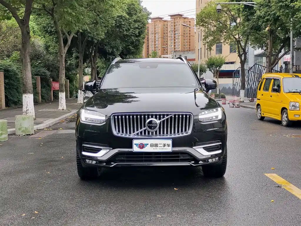 Volvo XC90 2022 — фото 2