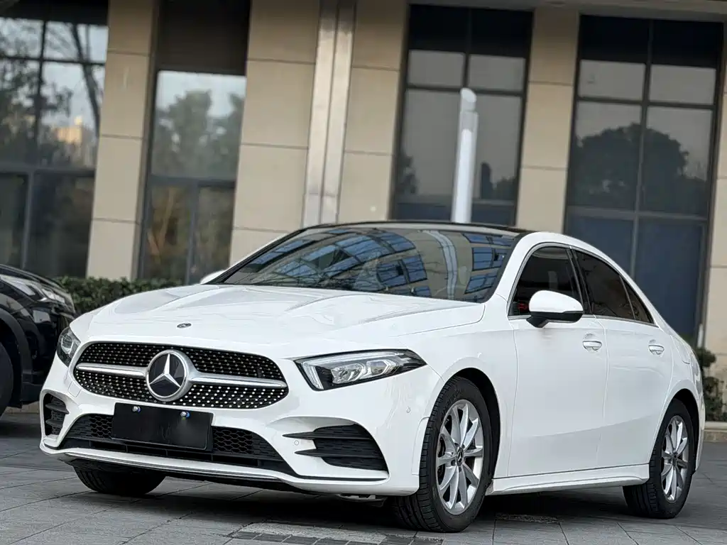 Mercedes-Benz A-Class 2020 — фото 1