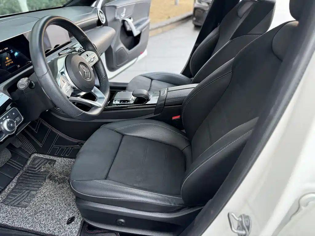 Mercedes-Benz A-Class 2020 — фото 6