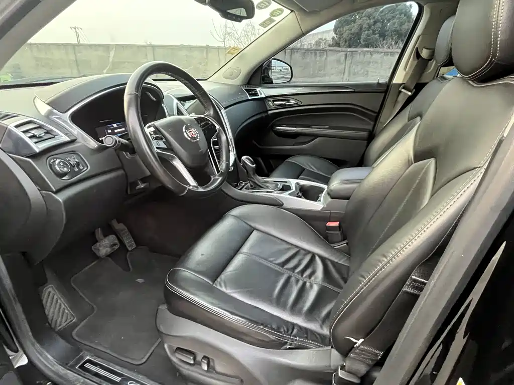Cadillac SRX 2014 — фото 25