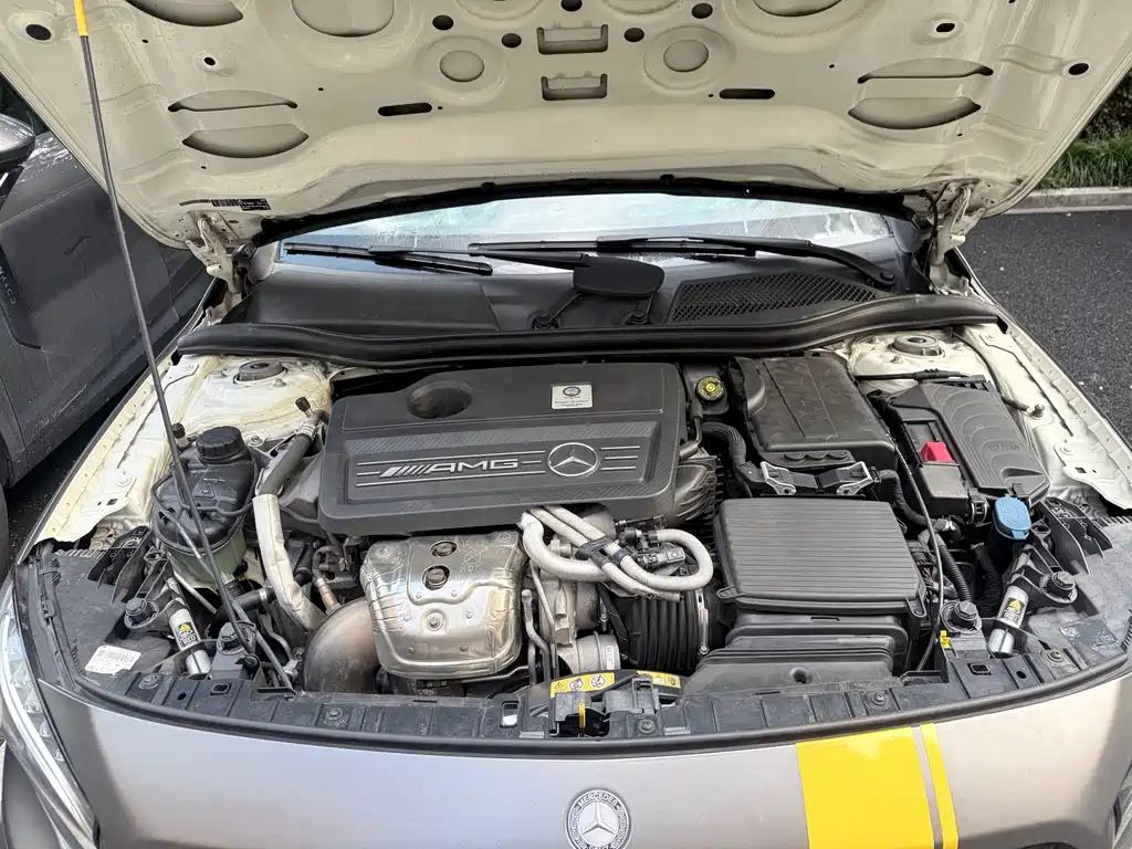 Mercedes-Benz GLA AMG 2015 — фото 11