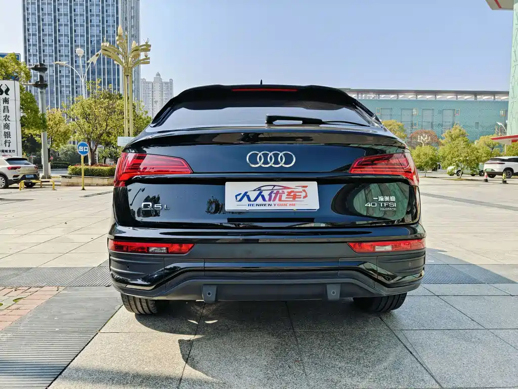 Audi Q5L Sportback 2022 — фото 6