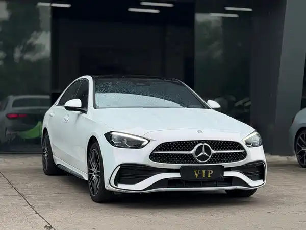 Mercedes-Benz C-Class 2024