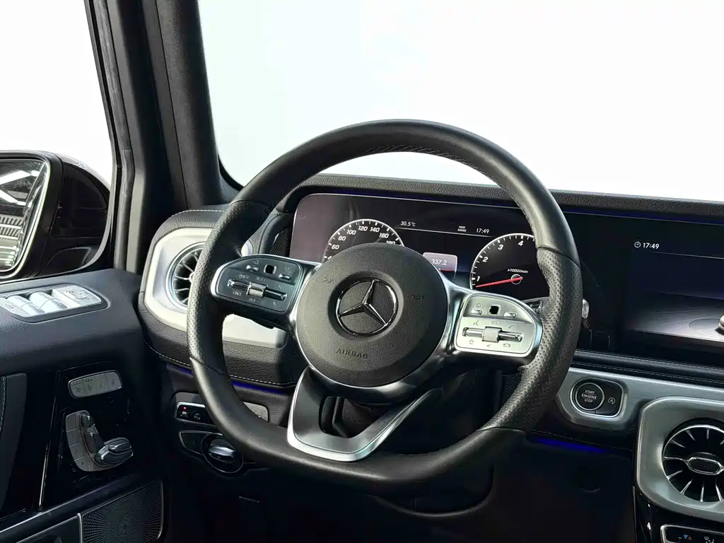 Mercedes-Benz G-Class 2023 — фото 15