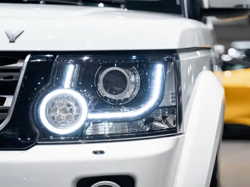 Land Rover Discovery 2016 — фото 3