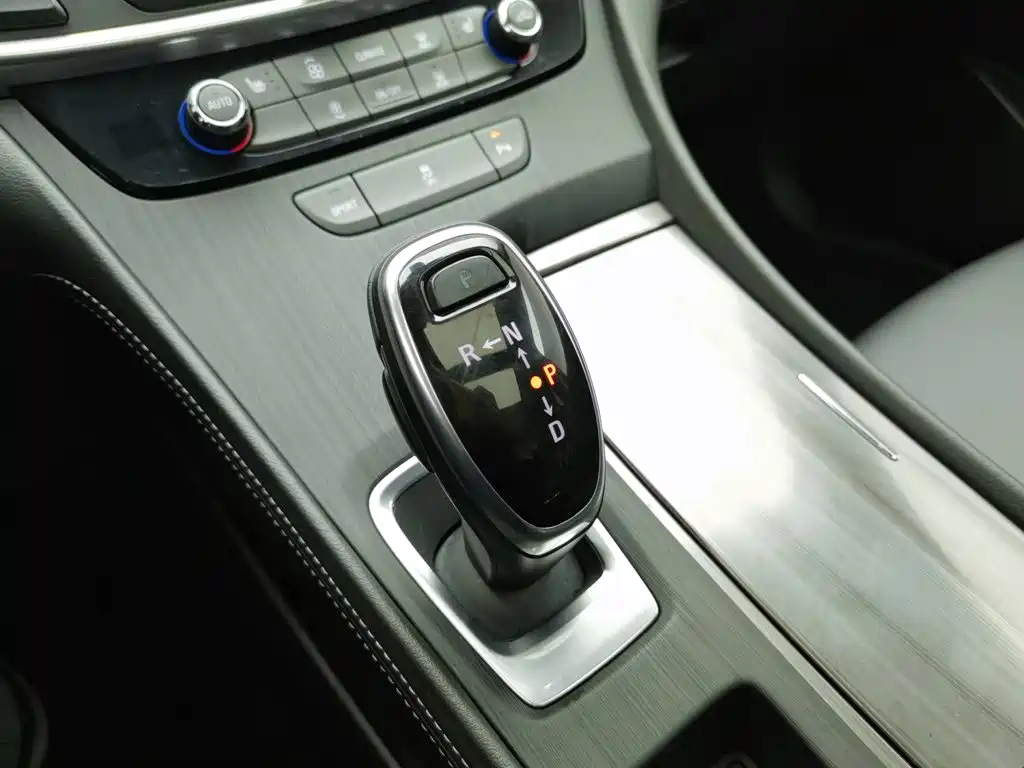 Buick LaCrosse 2020 — фото 13
