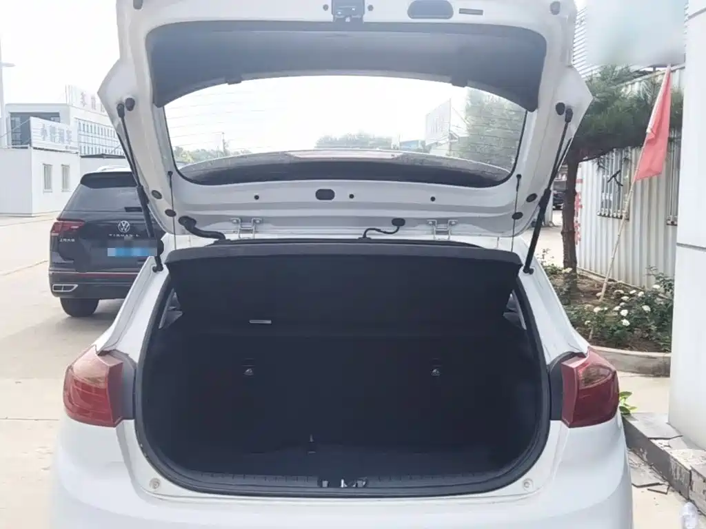 Hyundai Verna 2019 — фото 19