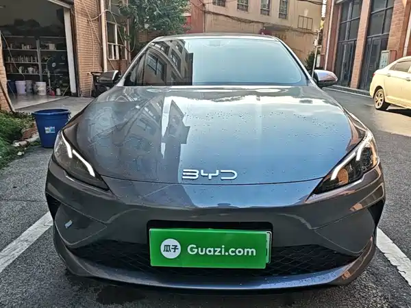 BYD Seal 05 DM-i 2025
