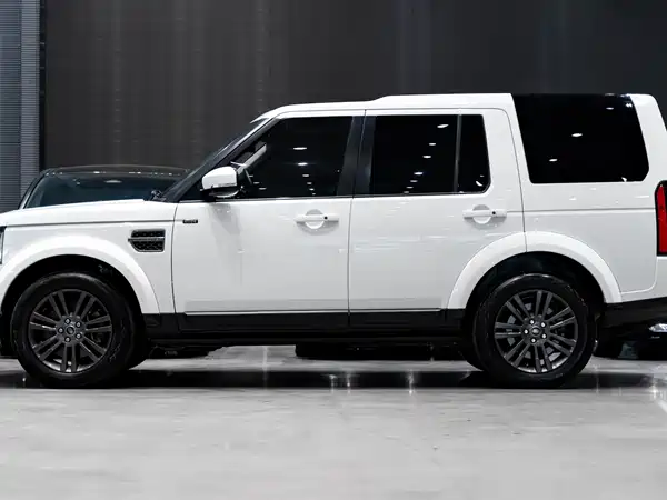 Land Rover Discovery 2016