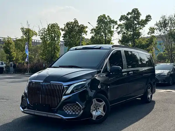 Mercedes-Benz Vito 2024