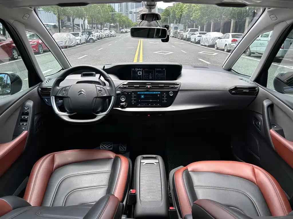 Citroën C4 PICASSO 2017 — фото 12