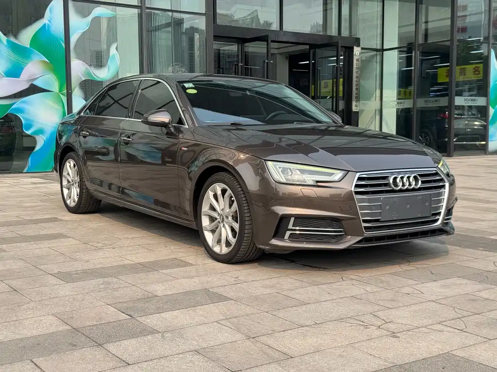 Audi A4L 2018 — фото 3
