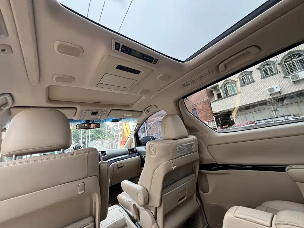 Toyota Alphard 2012 — фото 5