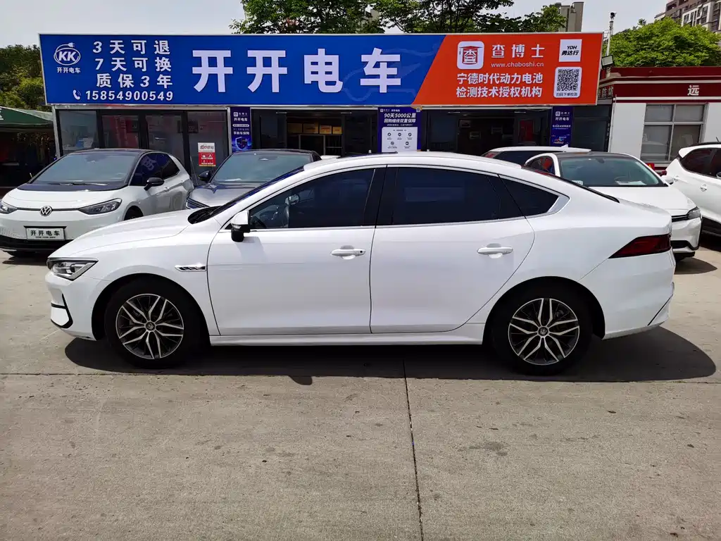 BYD Qin PLUS 2023 — фото 4