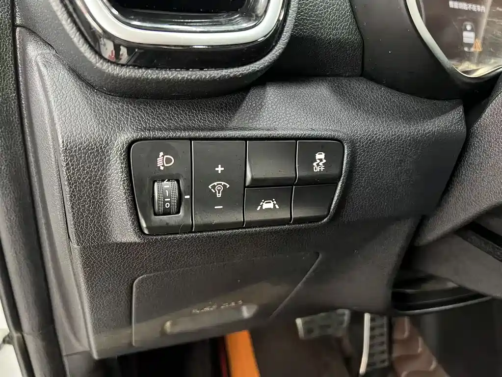 Kia KX5 2022 — фото 14