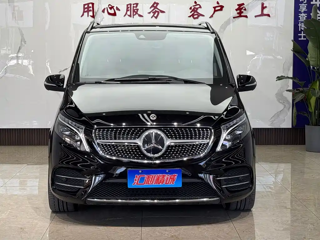 Mercedes-Benz V-Class 2023 — фото 2