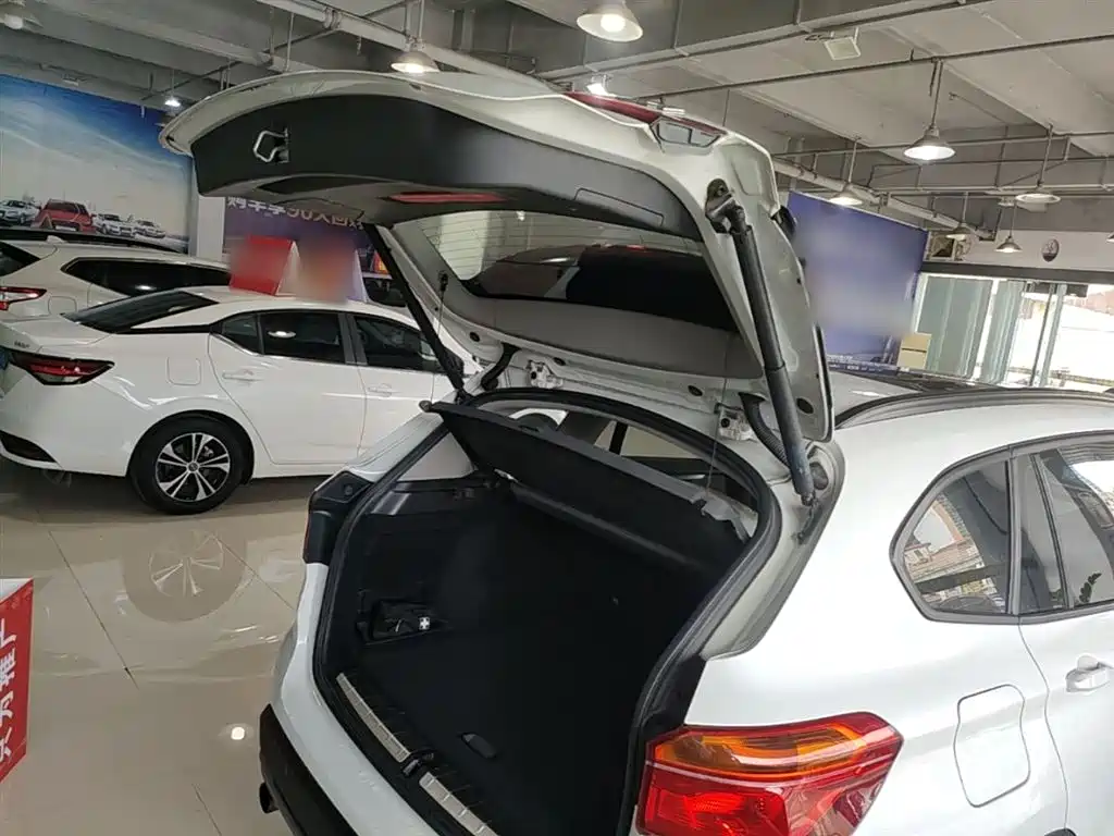 BMW X1 2017 — фото 19
