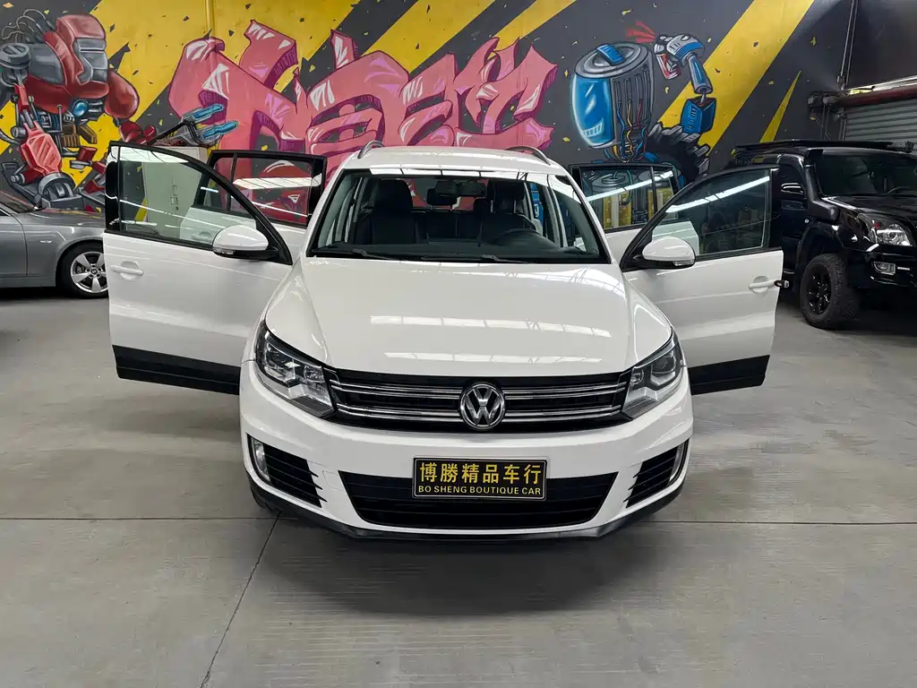 Volkswagen Tiguan 2015 — фото 2