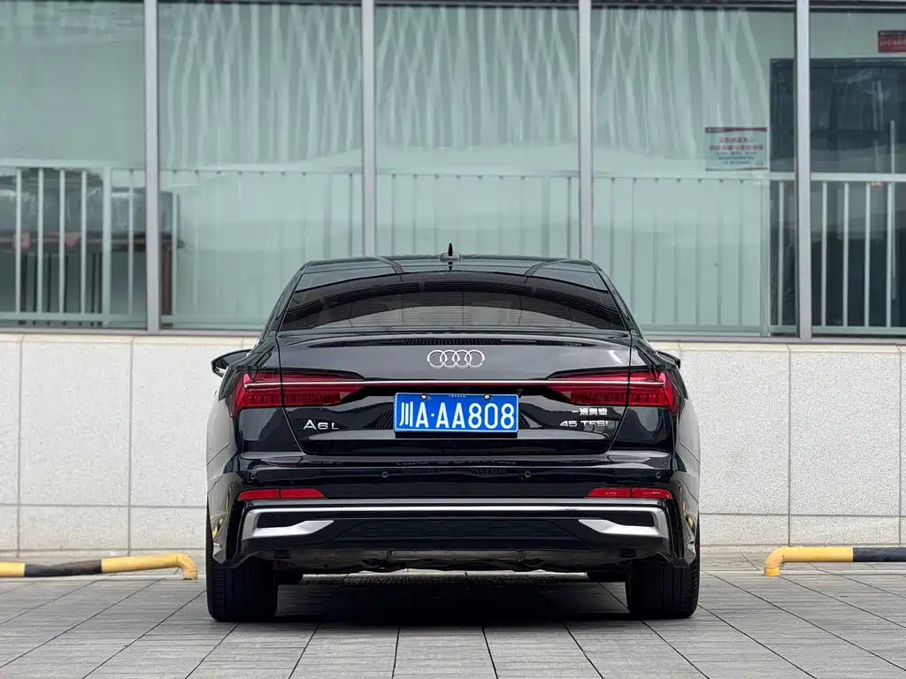 Audi A6L 2023 — фото 5