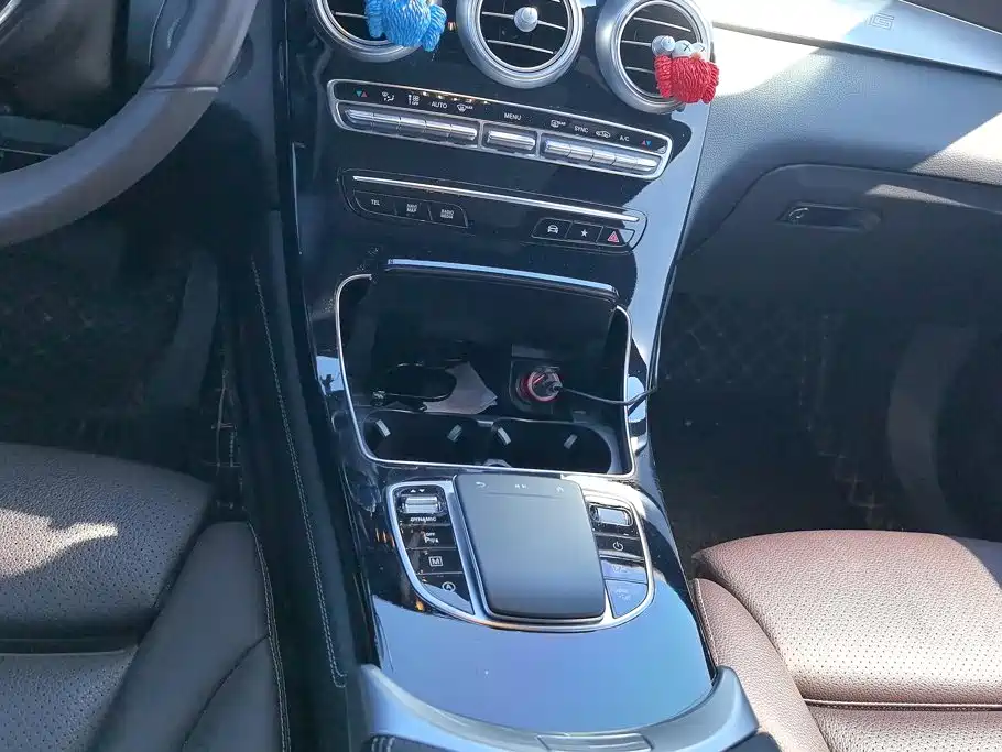 Mercedes-Benz GLC 2020 — фото 16