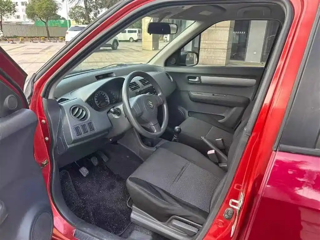 Suzuki Swift 2012