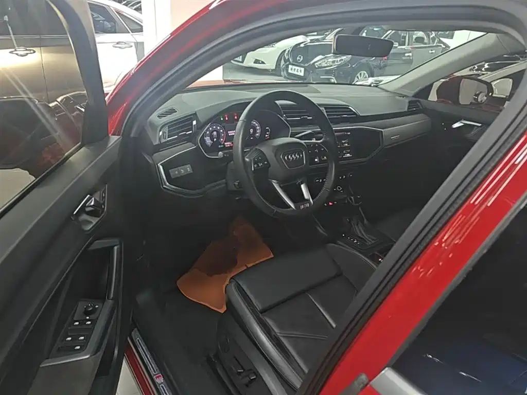 Audi Q3 Sportback 2021 — фото 16