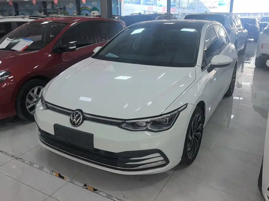 Volkswagen Golf 2021