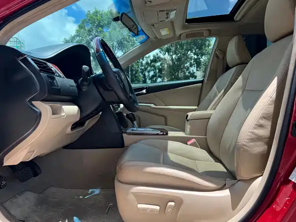 Toyota Camry 2014