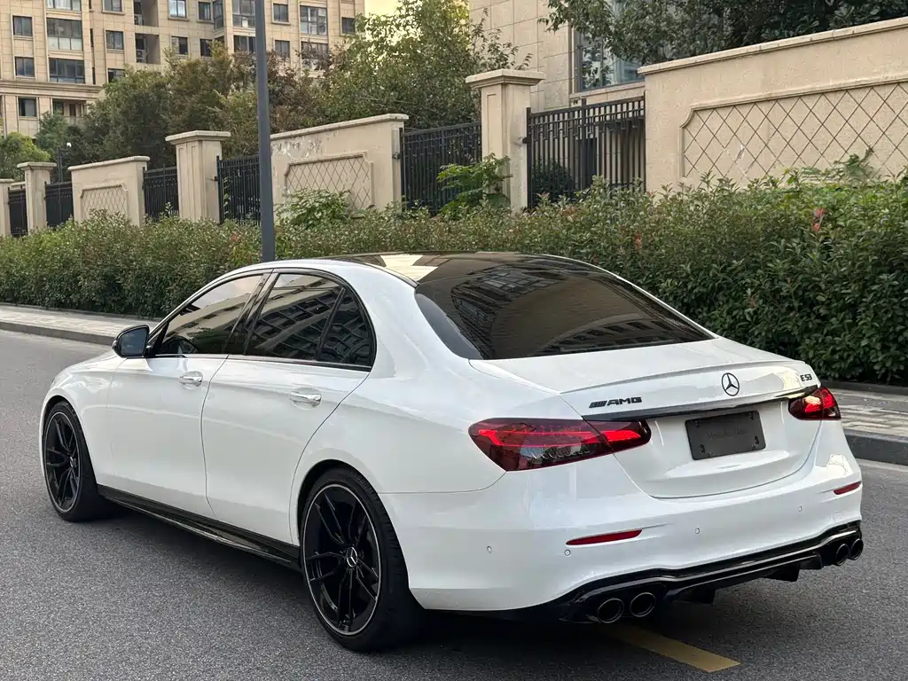 Mercedes-Benz E-Class AMG 2021 — фото 6