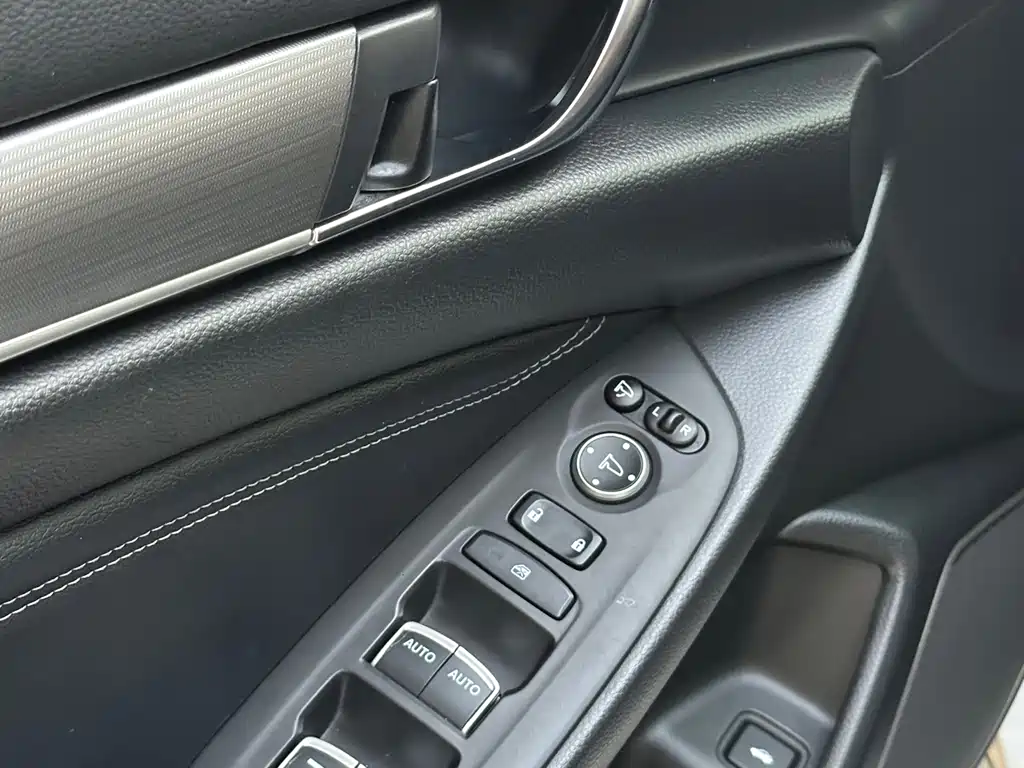 Honda Accord 2019 — фото 11