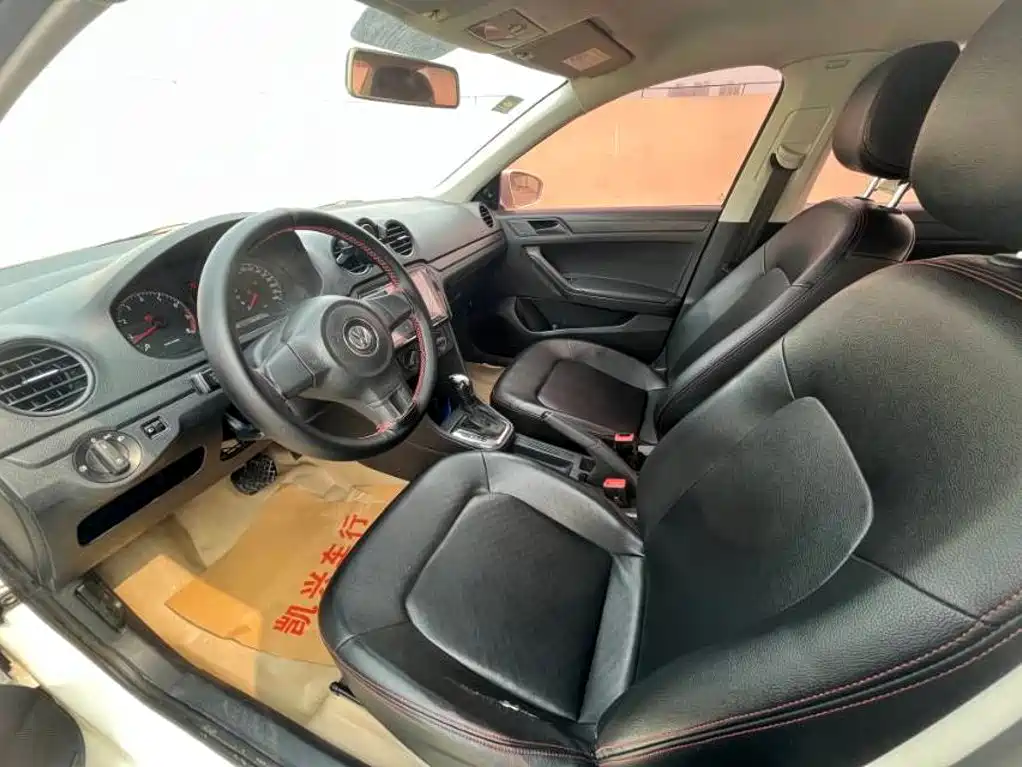 Volkswagen Jetta 2014