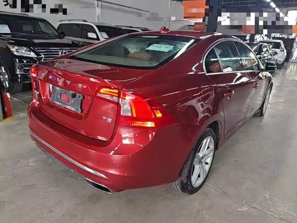Volvo S60 2015