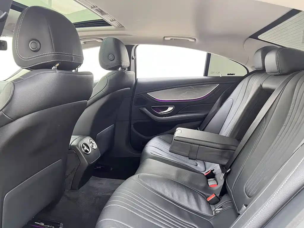 Mercedes-Benz CLS 2019 — фото 18