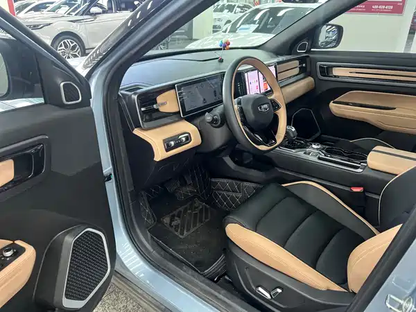 Geely ICON 2023