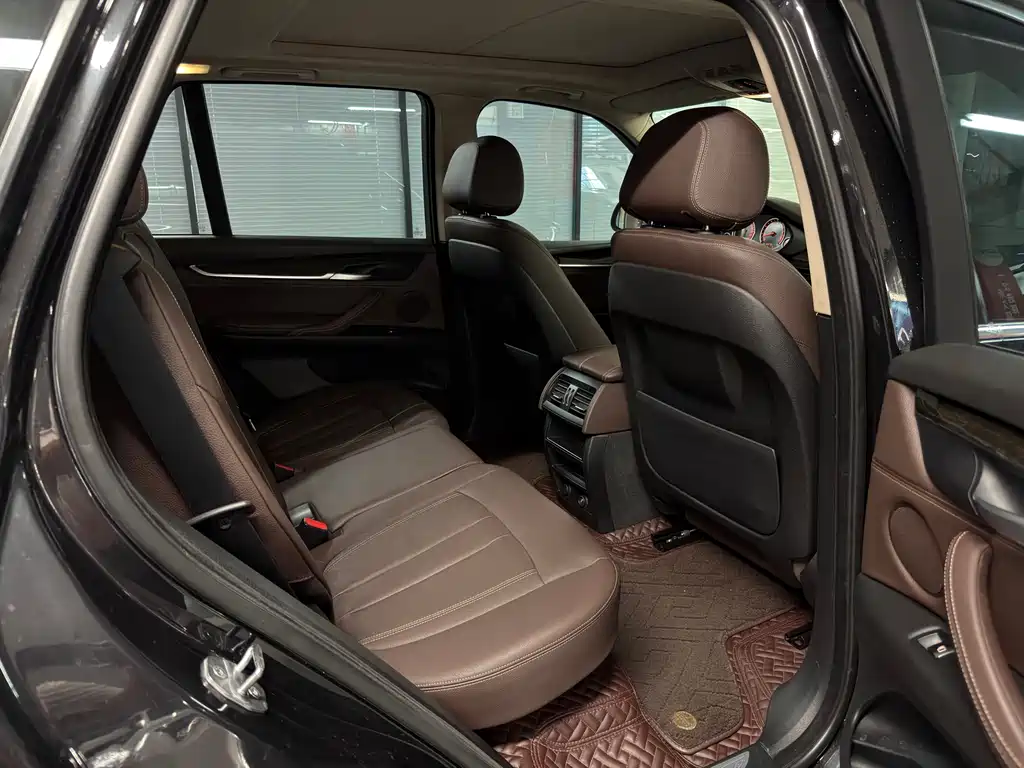 BMW X5 2015 — фото 13