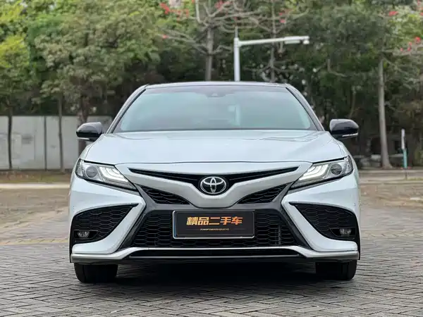 Toyota Camry 2021