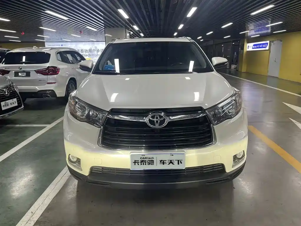 Toyota Highlander 2016 — фото 3