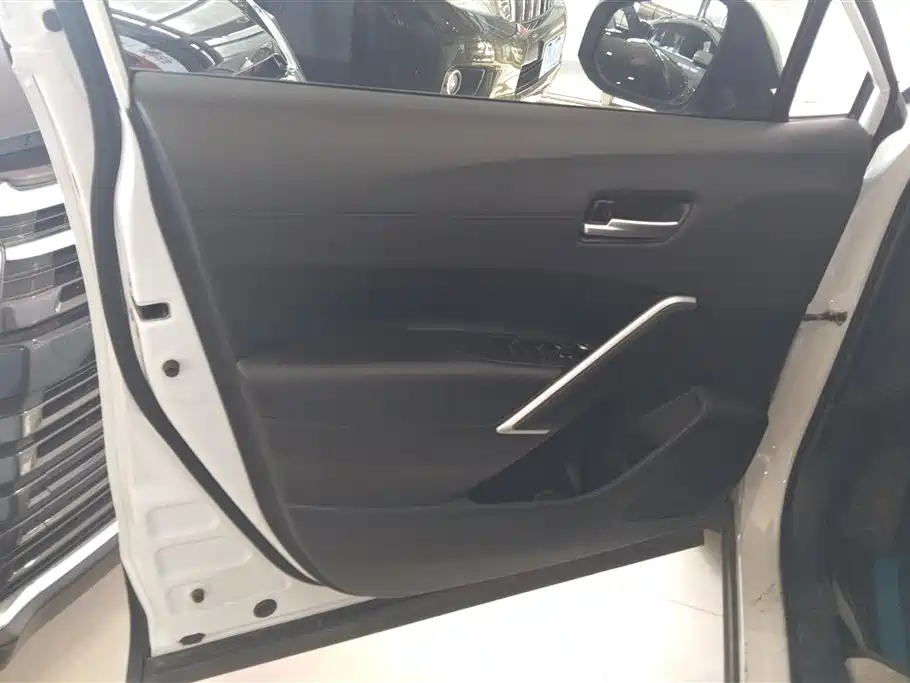 Toyota Frontlander 2024