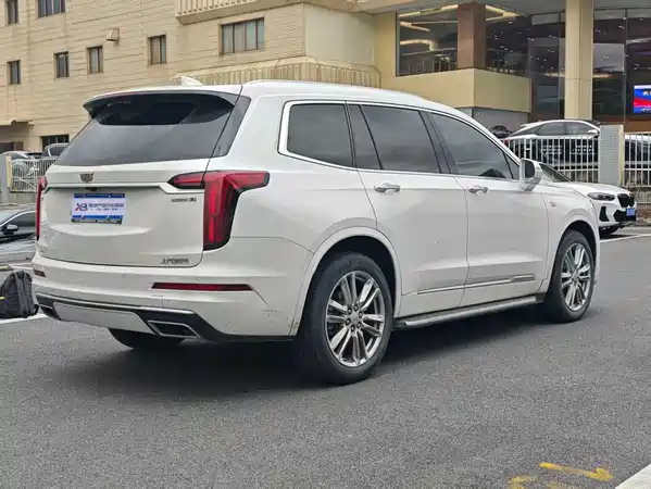 Cadillac XT6 2022