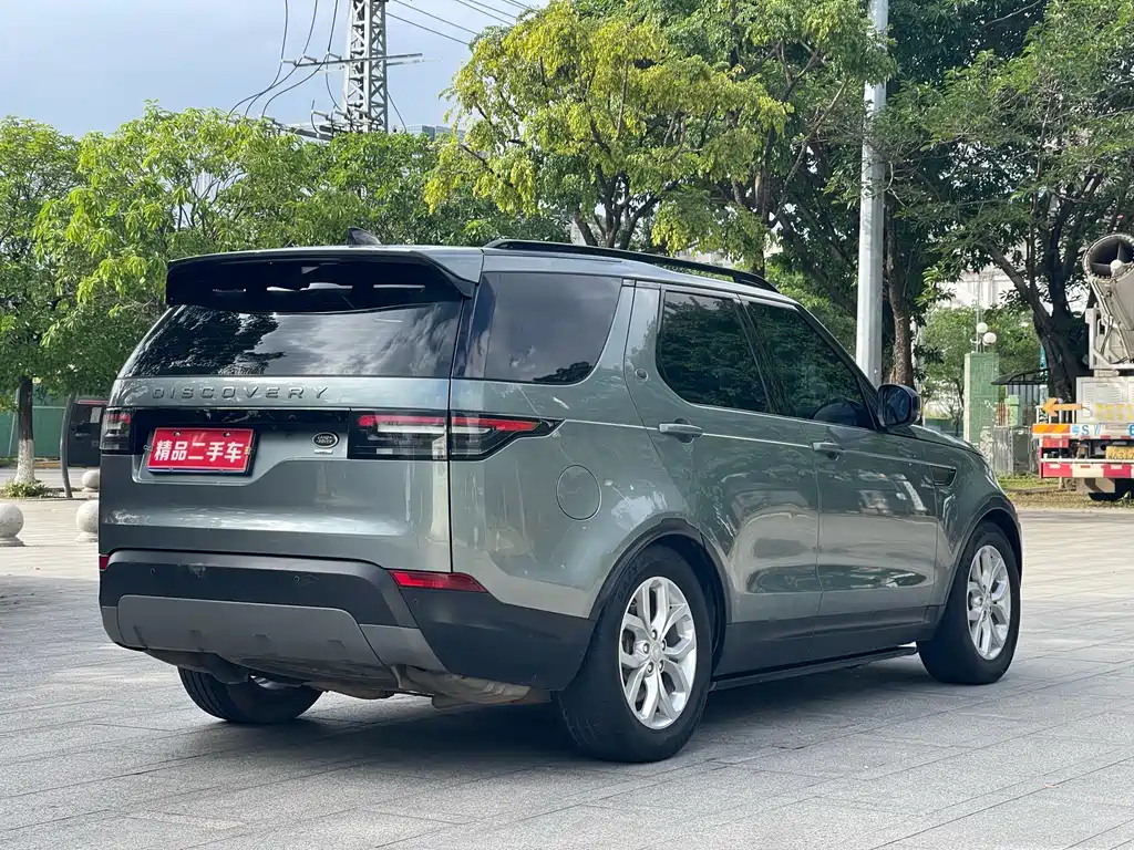 Land Rover Discovery 2018 — фото 8