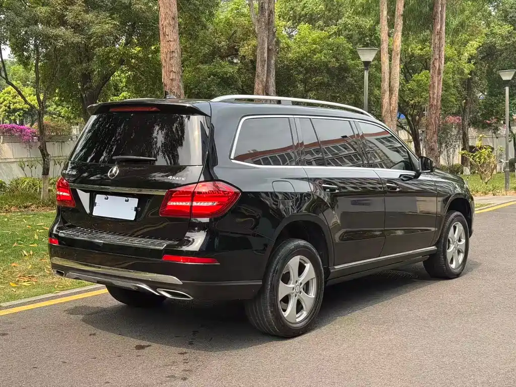 Mercedes-Benz GLS 2017 — фото 16