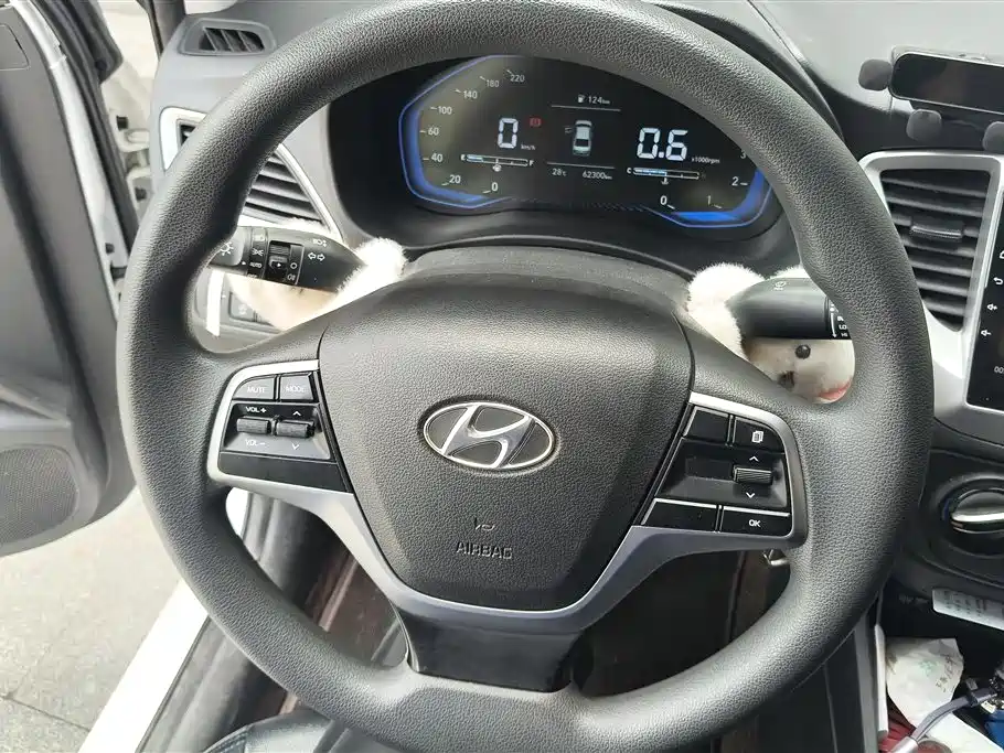 Hyundai Verna 2021 — фото 15