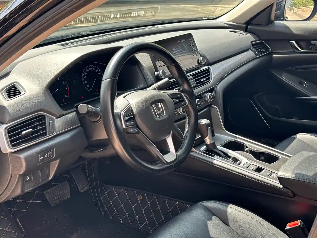 Honda Accord 2021 — фото 10